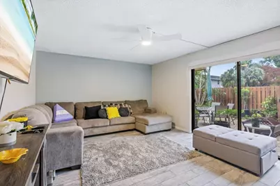 1170 6th Avenue #11, Vero Beach, FL 32960 - Photo 3