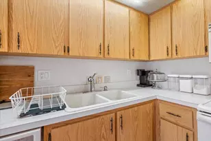 1170 6th Ave, Vero Beach, FL 32960 - Photo 11