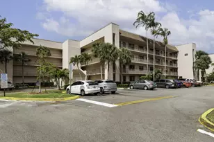 2705 NW 104th Ave, Sunrise, FL 33322 - Photo 3