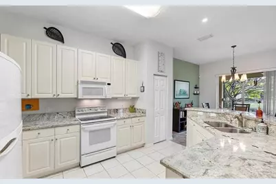 5784 NW 120th Avenue, Coral Springs, FL 33076 - Photo 9