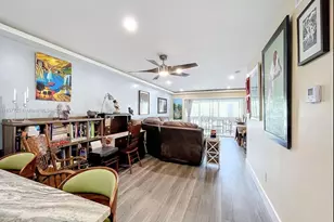 460 Paradise Isle Blvd, Hallandale Beach, FL 33009 - Photo 23