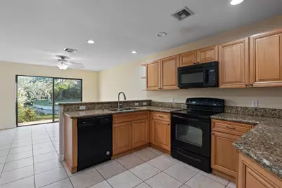 6094 Live Oak Court #B, Tamarac, FL 33319 - Photo 17