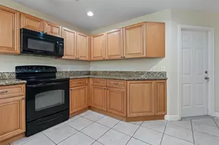 6094 Live Oak Ct, Tamarac, FL 33319 - Photo 19