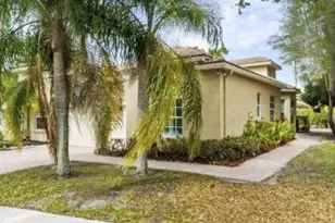 2658 Sandy Cay, West Palm Beach, FL 33411 - Photo 3