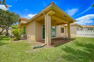 2568 Sandy Cay, West Palm Beach, FL 33411 - Photo 5