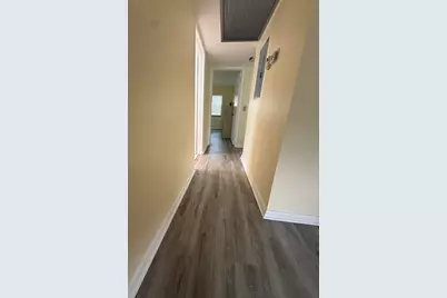 389 Fanshaw J #389, Boca Raton, FL 33434 - Photo 11