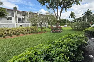389 Fanshaw J, Boca Raton, FL 33434 - Photo 23