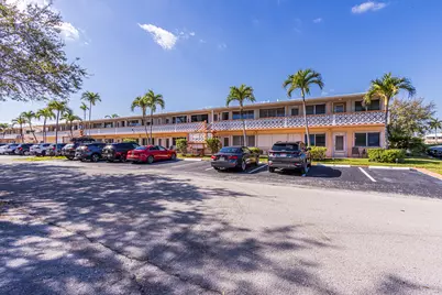 900 SW 10th Terrace #S-19, Hallandale Beach, FL 33009 - Photo 5
