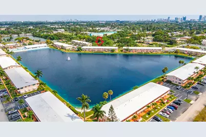 900 SW 10th Terrace #S-19, Hallandale Beach, FL 33009 - Photo 3