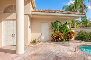 10802 Greenbriar Villa Dr, Wellington, FL 33449 - Photo 9