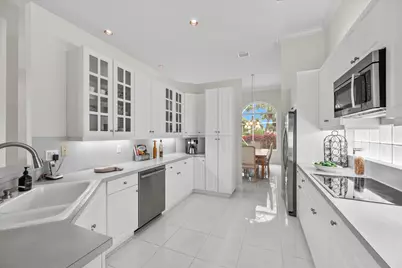 10802 Greenbriar Villa Drive, Wellington, FL 33449 - Photo 17