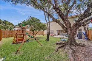 16763 NW 13th St, Pembroke Pines, FL 33028 - Photo 21