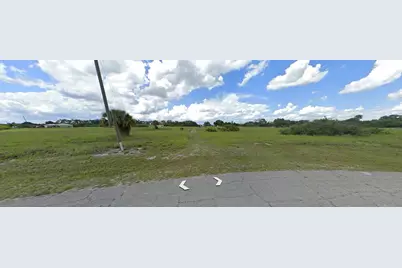 3035 NW Beechwood Circle NW, Labelle, FL 33935 - Photo 1