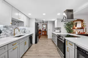 3120 Seagrape Rd, Lake Worth, FL 33462 - Photo 15