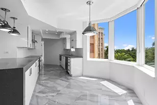 300 SE 5th Ave, Boca Raton, FL 33432 - Photo 11