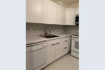 700 Village Green Court #302, Palm Springs, FL 33461 - Photo 11