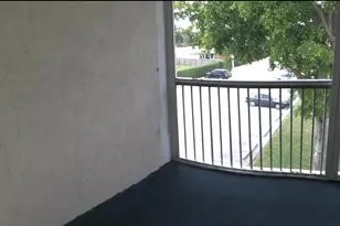 700 Village Green Ct, Palm Springs, FL 33461 - Photo 17