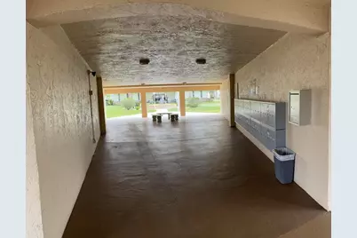 700 Village Green Court #302, Palm Springs, FL 33461 - Photo 5