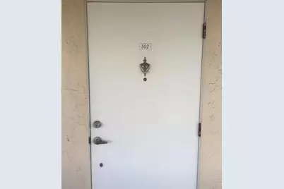 700 Village Green Court #302, Palm Springs, FL 33461 - Photo 13