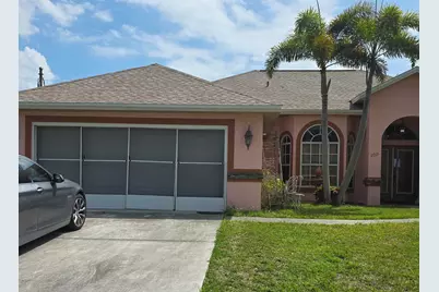 2001 SW Salvatierra Boulevard, Port Saint Lucie, FL 34987 - Photo 1