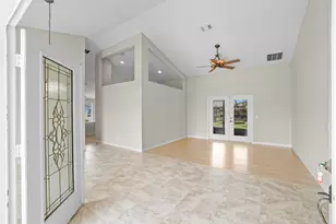 2001 SW Salvatierra Blvd, Port Saint Lucie, FL 34987 - Photo 5