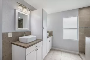 1310 4th Ct, Vero Beach, FL 32960 - Photo 7