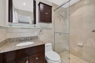 2300 NE 16th Ave, Wilton Manors, FL 33305 - Photo 15