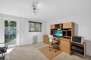 2300 NE 16th Ave, Wilton Manors, FL 33305 - Photo 11