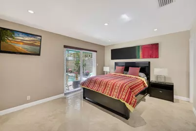 2300 NE 16th Avenue, Wilton Manors, FL 33305 - Photo 13