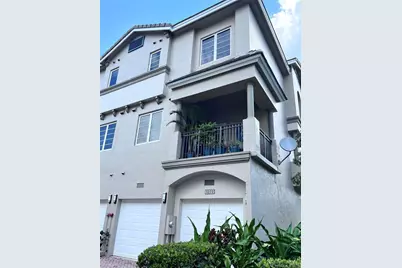 3932 Coral Heights Way, Oakland Park, FL 33308 - Photo 3