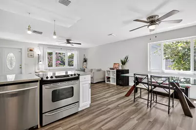 153 SE 30th Avenue, Boynton Beach, FL 33435 - Photo 13