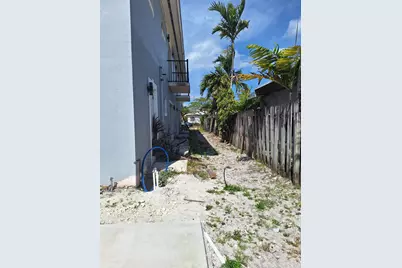 1942 Buchanan Street, Hollywood, FL 33020 - Photo 39