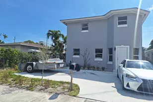 1942 Buchanan St, Hollywood, FL 33020 - Photo 3