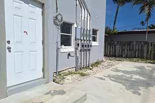 1942 Buchanan St, Hollywood, FL 33020 - Photo 11