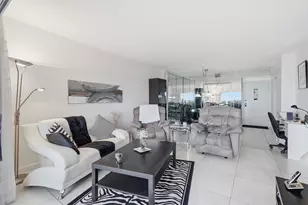 4330 Hillcrest Dr, Hollywood, FL 33021 - Photo 13