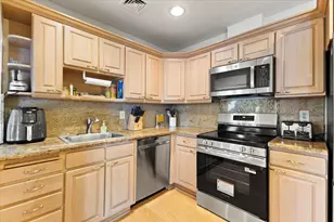 233 Rio Vista Cir, Atlantis, FL 33462 - Photo 11