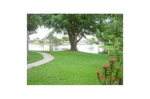 1821 NW 96th Terrace, Pembroke Pines, FL 33024 - Photo 7