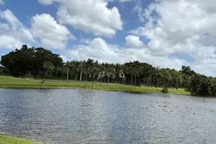 9400 N Hollybrook Lake Dr N, Pembroke Pines, FL 33025 - Photo 1