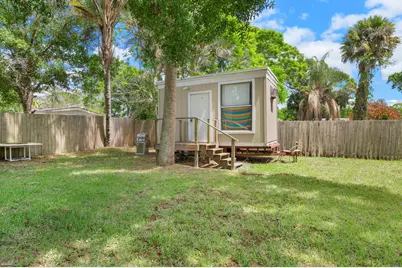 390 Baysinger Avenue, Fort Pierce, FL 34982 - Photo 15