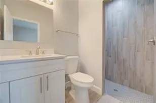 105 S D St, Lake Worth Beach, FL 33460 - Photo 9