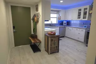 9501 Sunrise Lakes Blvd, Sunrise, FL 33322 - Photo 3