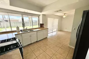8900 NW 26th St, Sunrise, FL 33322 - Photo 5