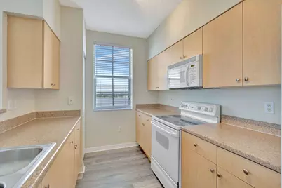 616 Clearwater Park Road #1013, West Palm Beach, FL 33401 - Photo 5