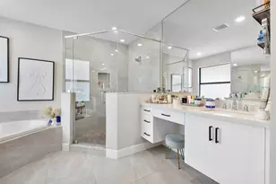 8775 E Baypoint Cir, Parkland, FL 33076 - Photo 13