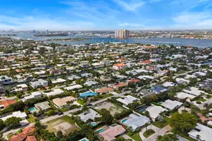 1205 Dolphin Rd, Singer Island, FL 33404 - Photo 23