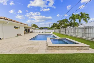 1205 Dolphin Rd, Singer Island, FL 33404 - Photo 21