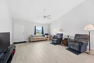 461 SW Exmore Ave, Port Saint Lucie, FL 34983 - Photo 5