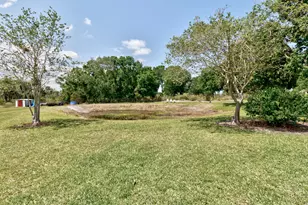 9556 Fleming Grant Rd, Micco, FL 32976 - Photo 13