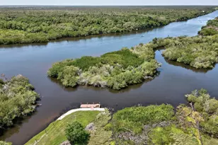 9556 Fleming Grant Rd, Micco, FL 32976 - Photo 5