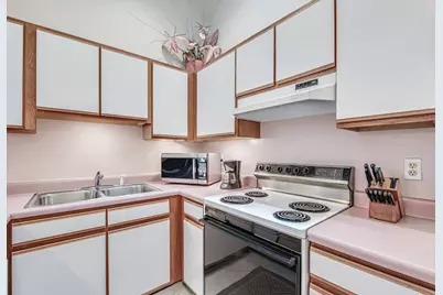 815 Andrew Redding Road #202, Lantana, FL 33462 - Photo 13